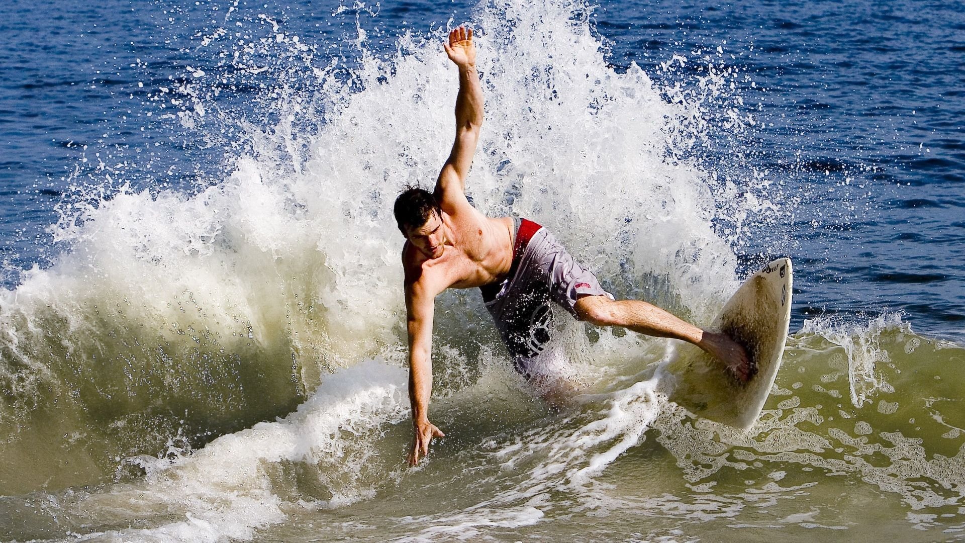 老炮发威！克里斯·保罗季后赛模式全开，用经验和智慧点燃胜利之火