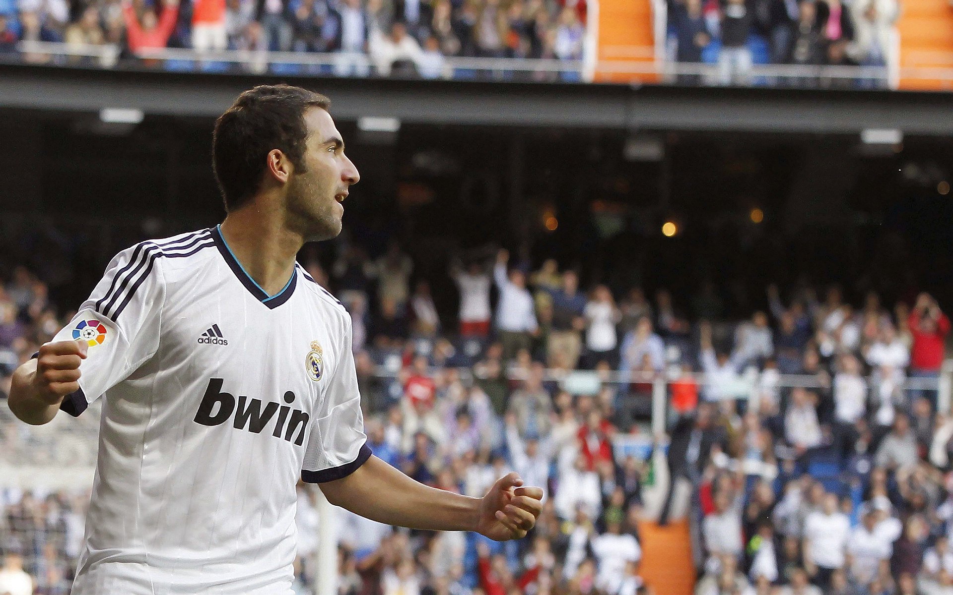 开云体育在线-死神镰刀挥落洛杉矶，浓眉满分背后是快船体系的崩溃？